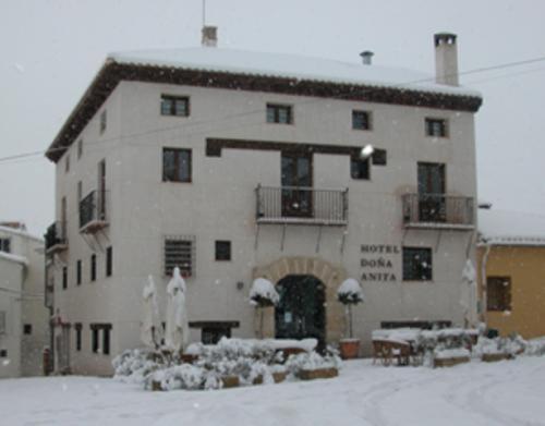Hotel Restaurante Dona Anita Requena Kültér fotó